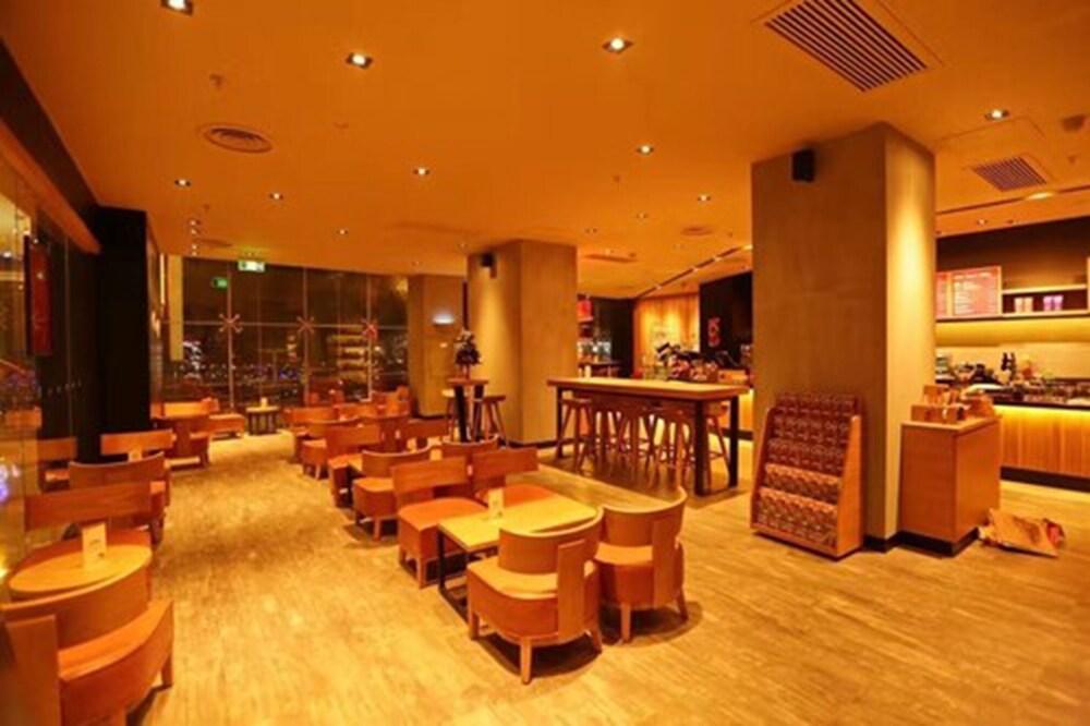 Yiwu International Mansion Hotel Bagian luar foto