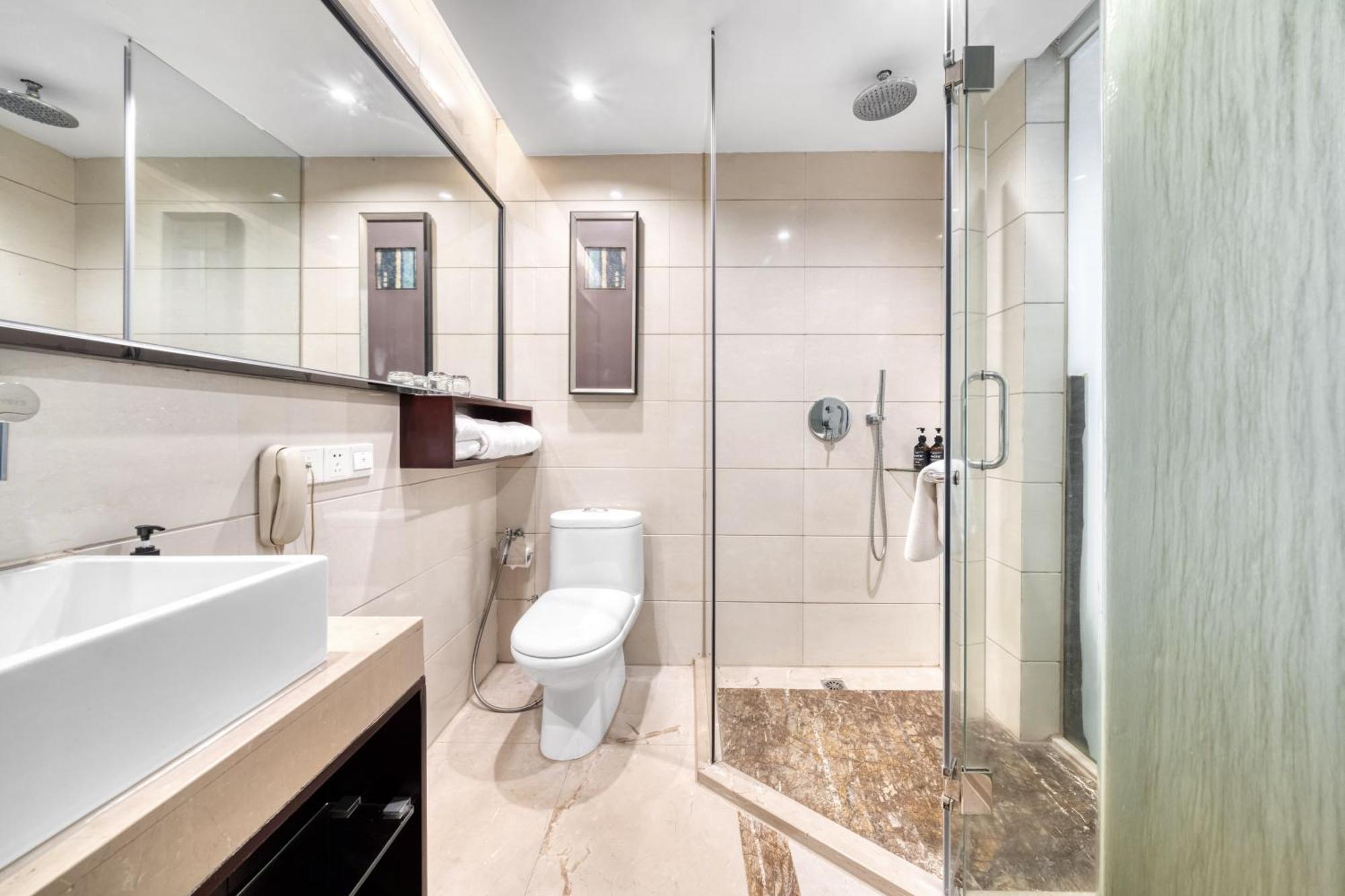 Yiwu International Mansion Hotel Bagian luar foto