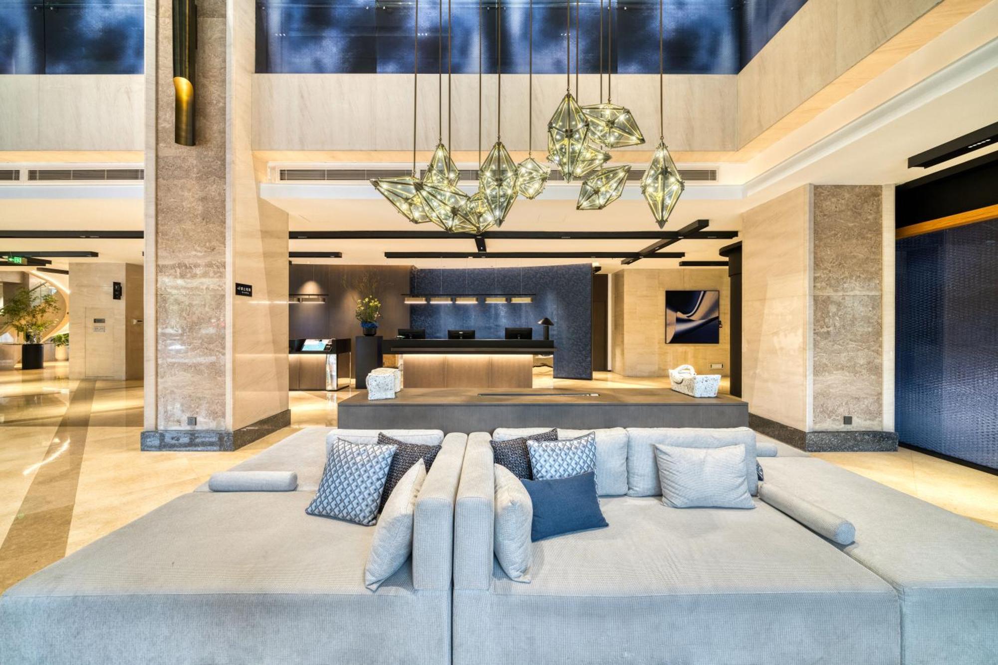 Yiwu International Mansion Hotel Bagian luar foto