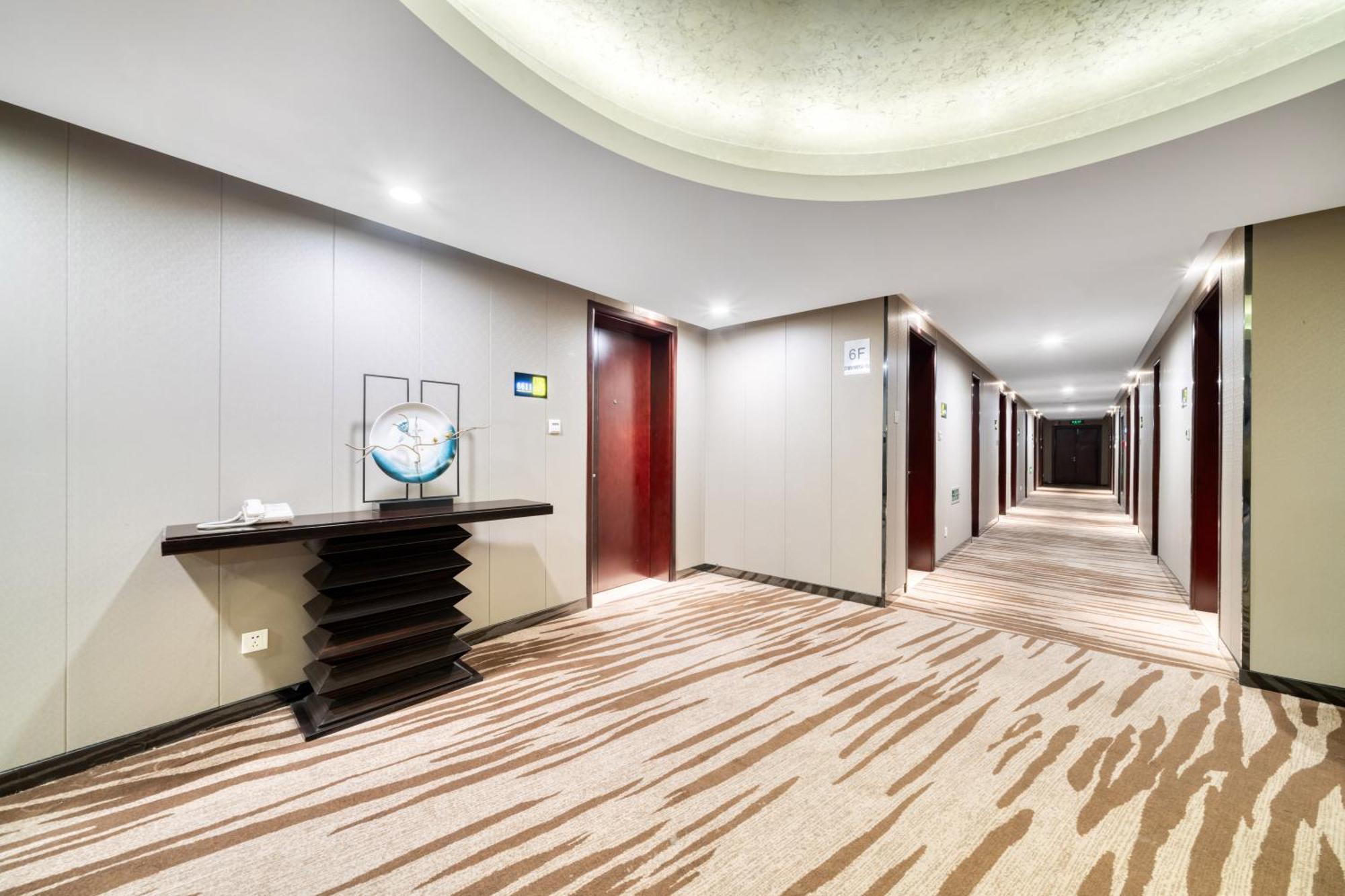 Yiwu International Mansion Hotel Bagian luar foto