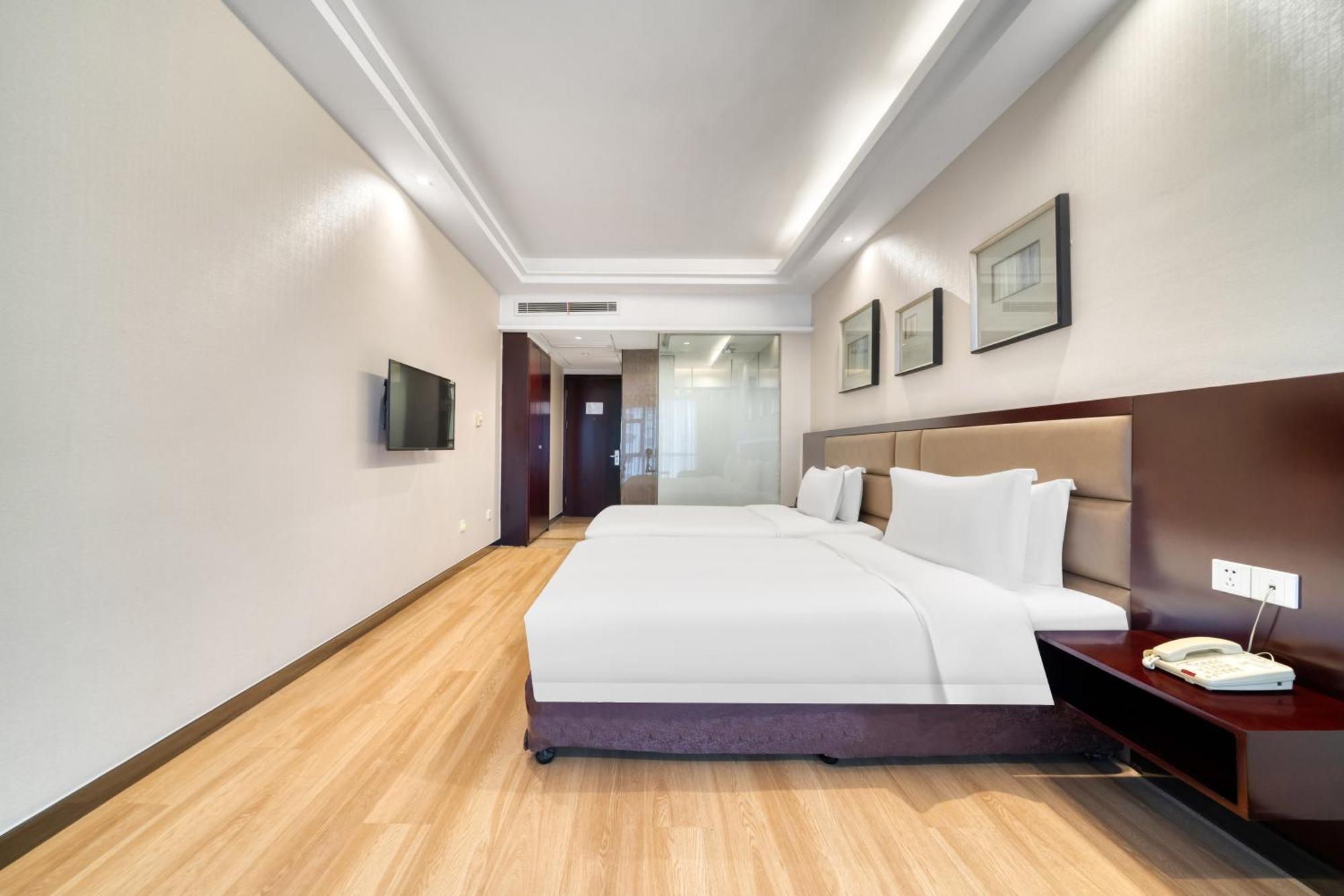 Yiwu International Mansion Hotel Bagian luar foto